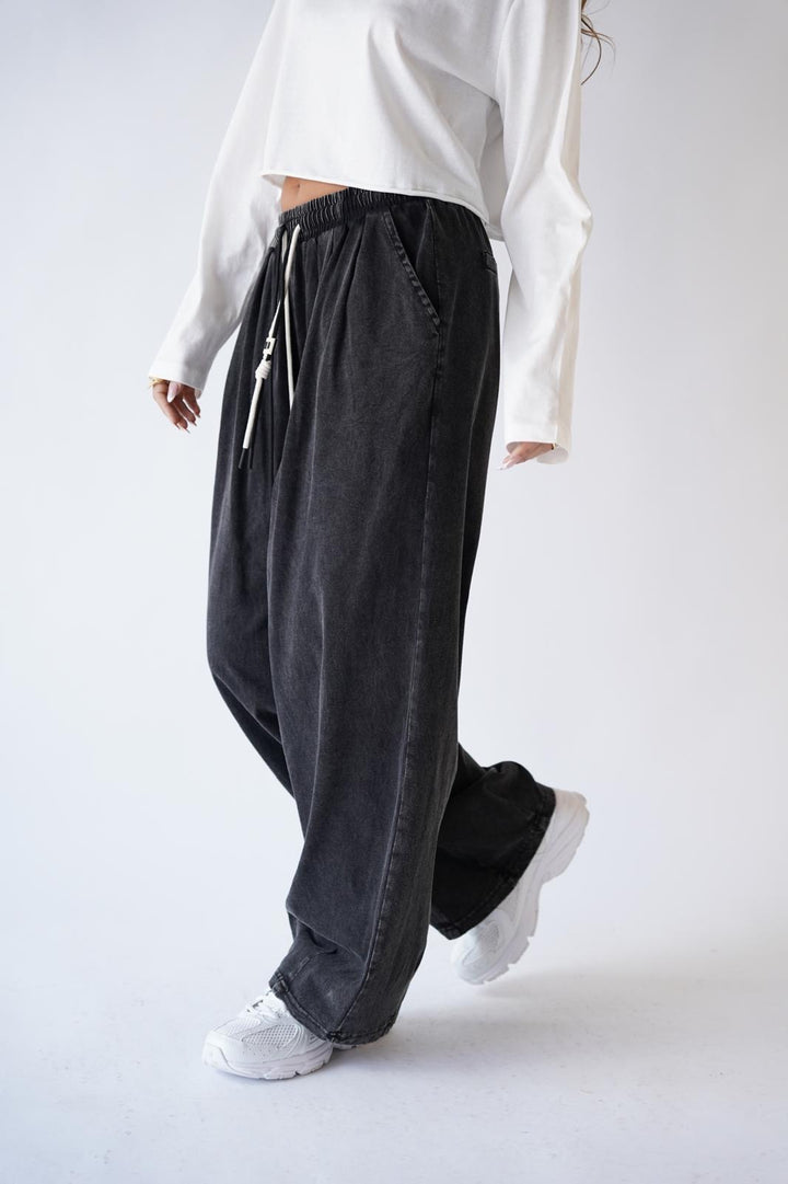 מכנס פוטר ברודי – One Size שחור ווש, סטייל נוח ונשפך | RFA Fashion
