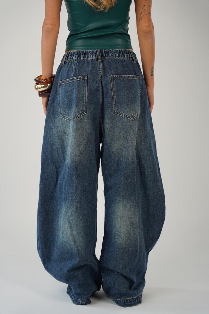 ג׳ינס אוברסייז עם חיתוכים לנשים - דגם ג׳סי