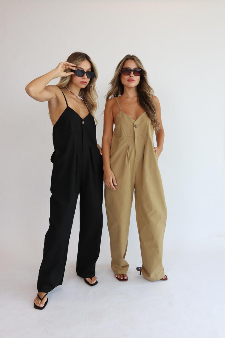 אוברול נשים קצר עם כתפיות – דגם מאיה ב-3 צבעים | RFA Fashion