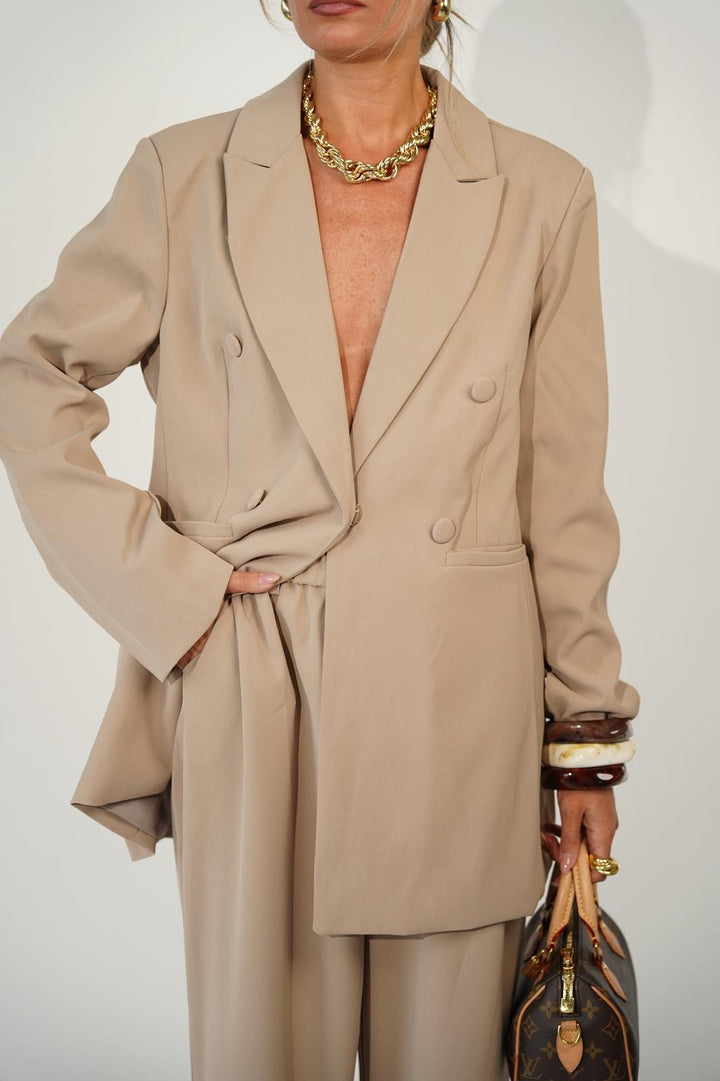 חליפת קיילי