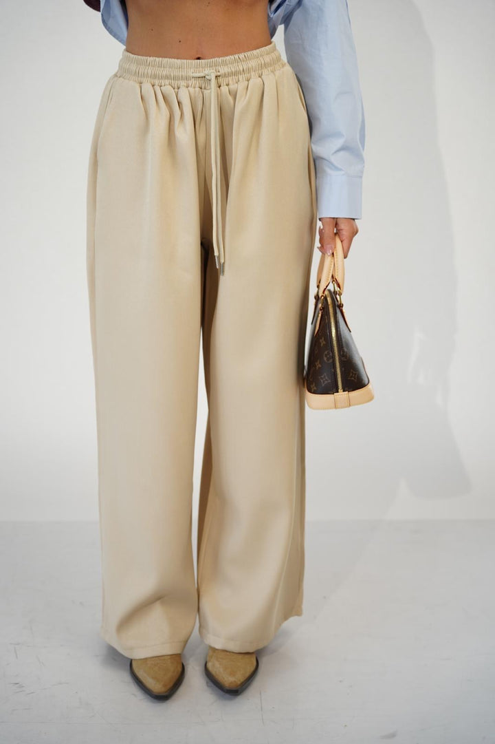 חליפת אלכסנדרה