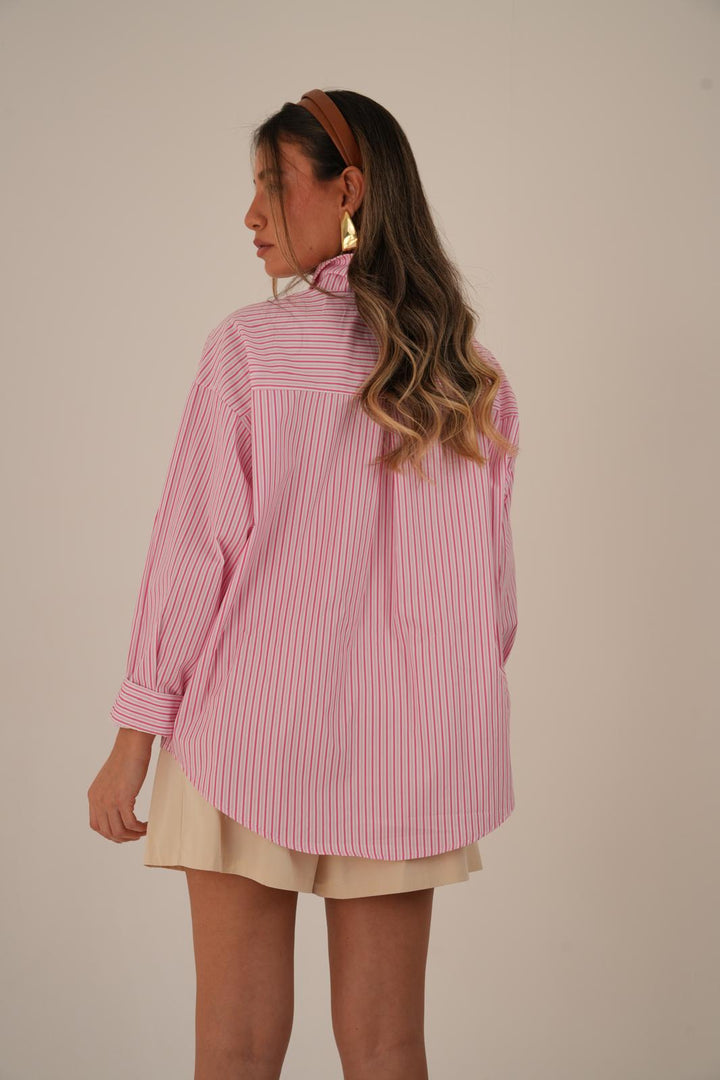 חולצת מוניקה