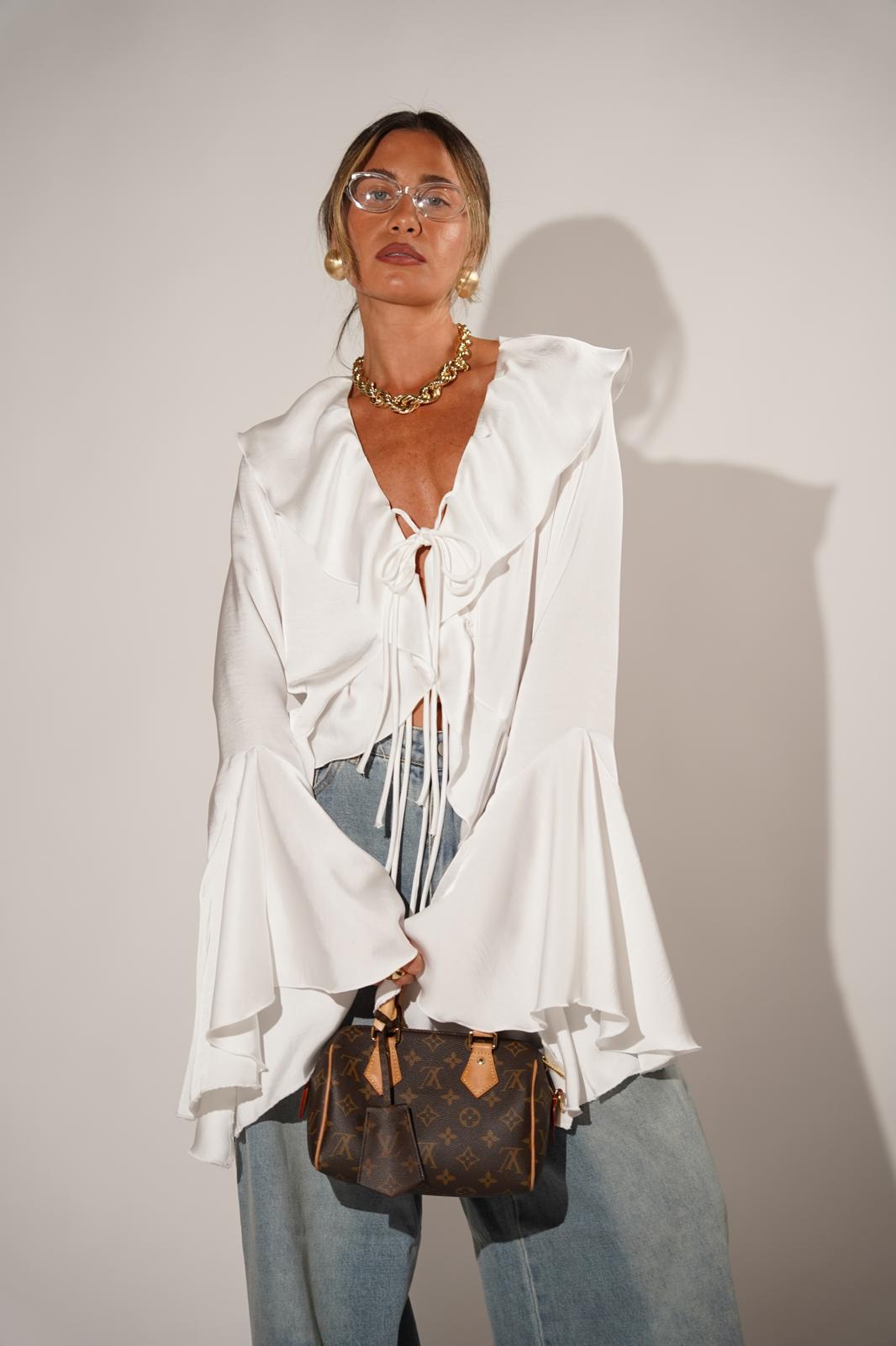 חולצה עם שרוולי פעמון לנשים - דגם איימי בצבעים צהוב זהב, לבן ושחור