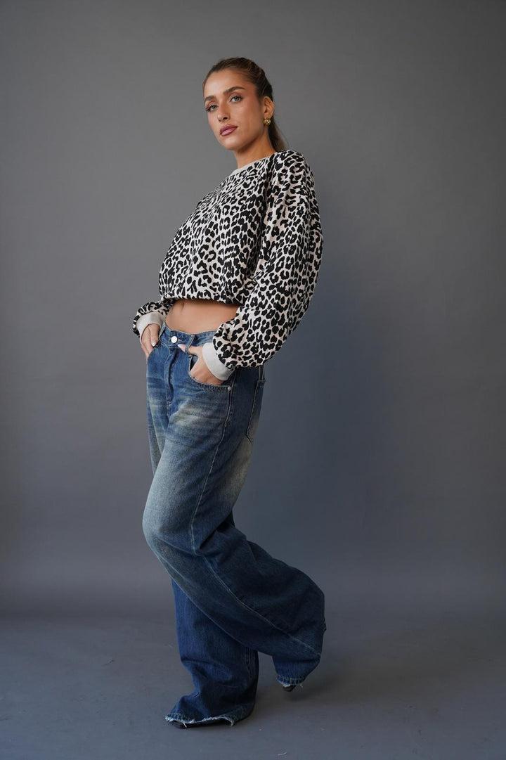 פוטר עם הדפס מנומר לנשים - דגם טומי בצבעים לבן, חום ואפור