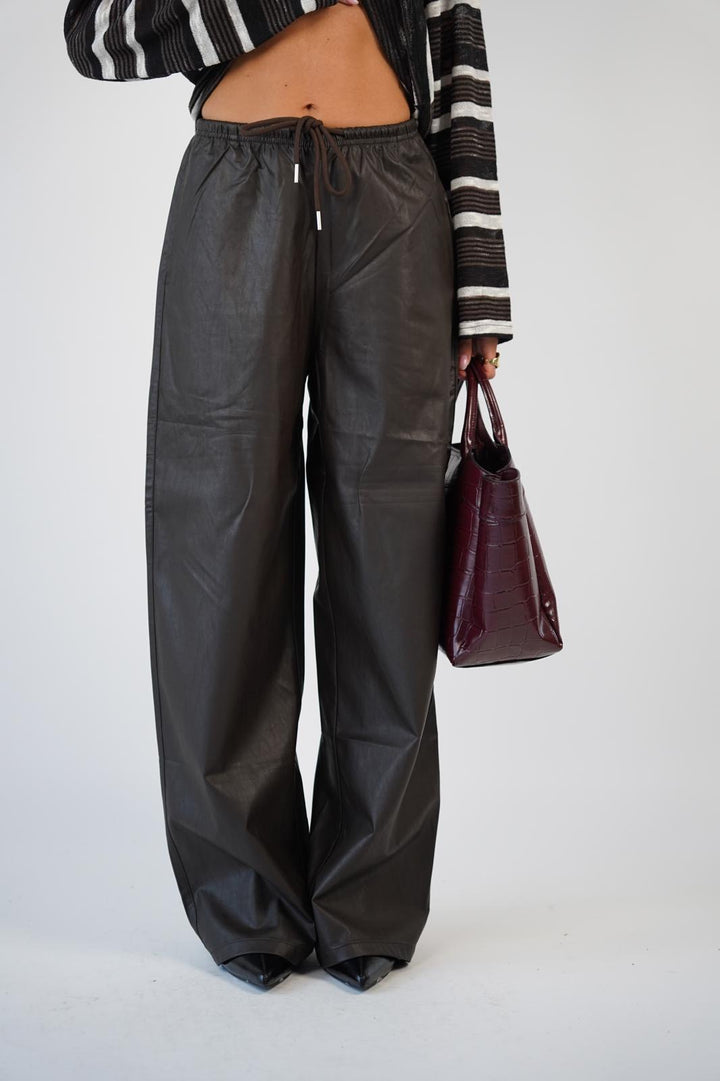 מכנס עור שיין