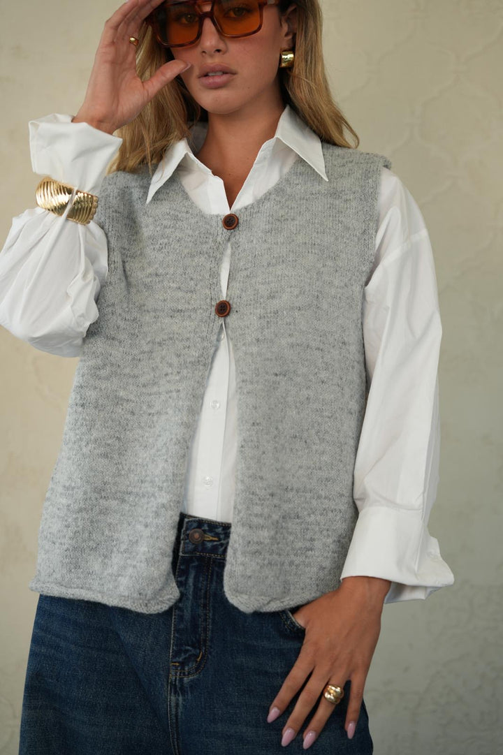 אפודת צמר לנשים - דגם רוני בצבע אפור