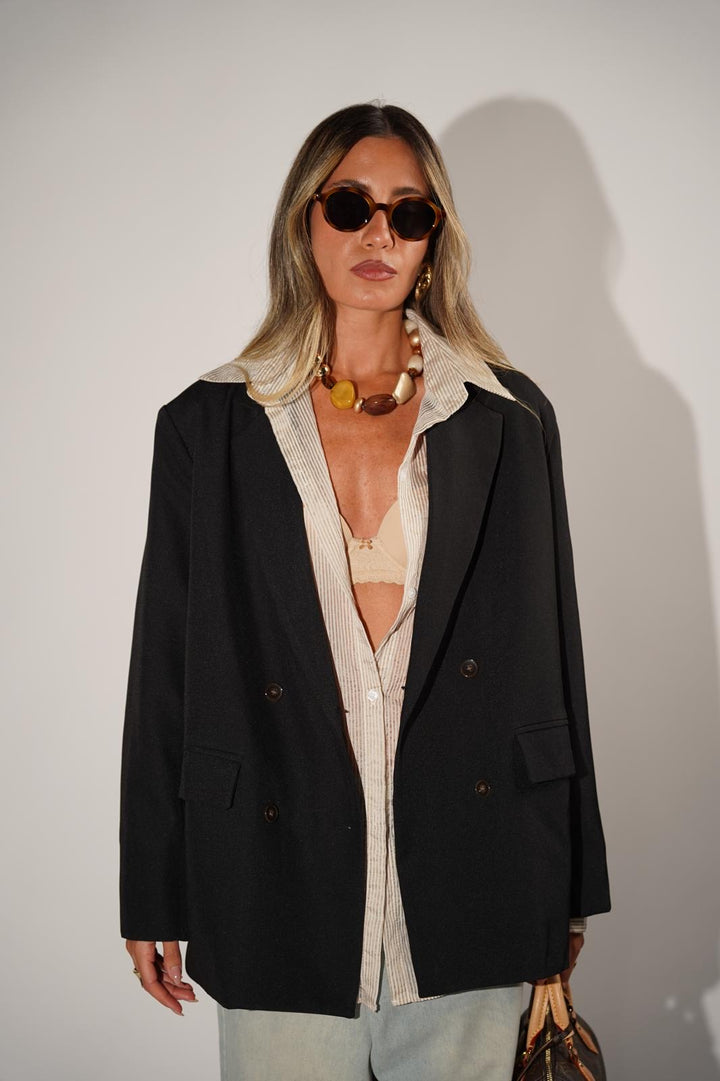 ג׳קט מחויט אוברסייז לנשים - דגם מדלן בצבעים שחור, אפור ואפור בהיר