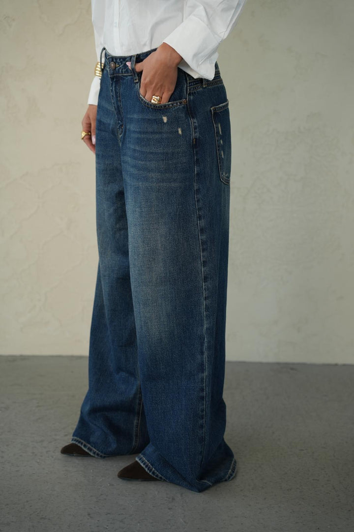 ג׳ינס אוברסייז לנשים - דגם דדי בצבע כחול כהה