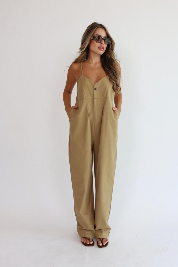 אוברול נשים קצר עם כתפיות – דגם מאיה ב-3 צבעים | RFA Fashion