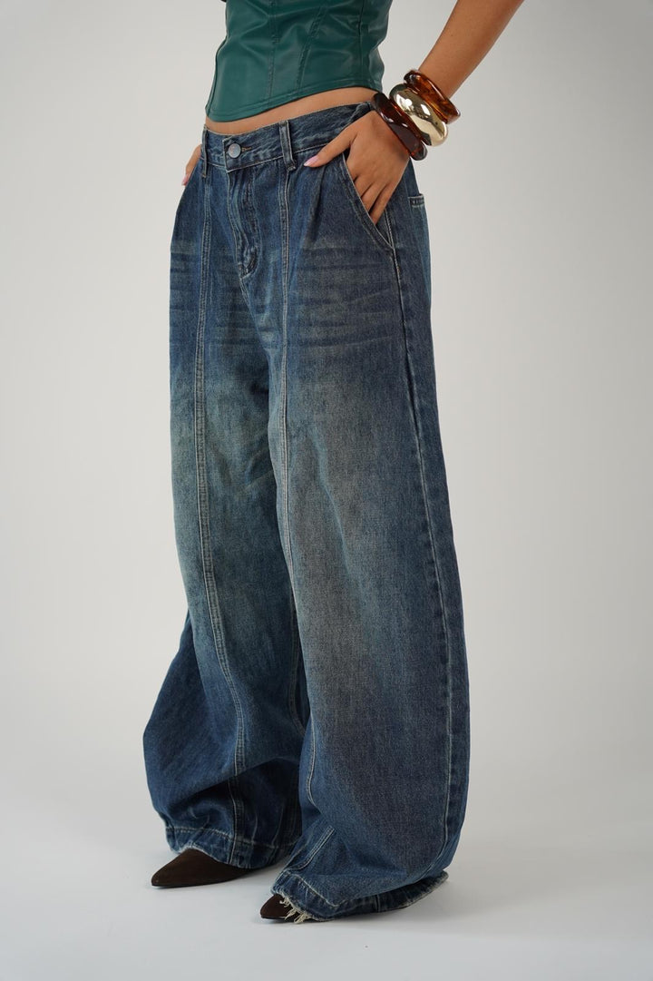 ג׳ינס אוברסייז עם חיתוכים לנשים - דגם ג׳סי