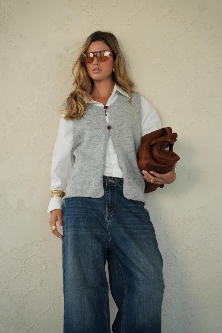 אפודת צמר לנשים - דגם רוני בצבע אפור