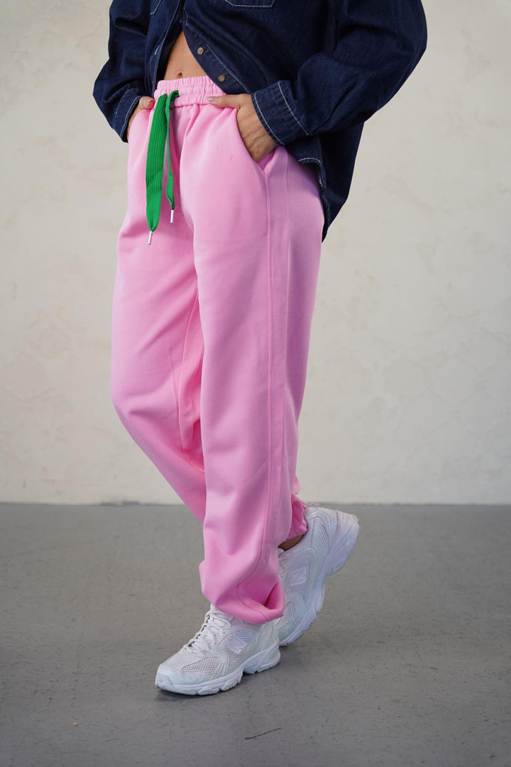 מכנס פוטר אוברסייז לנשים - דגם עדן בצבעים אדום, סגול, ורוד וירוק