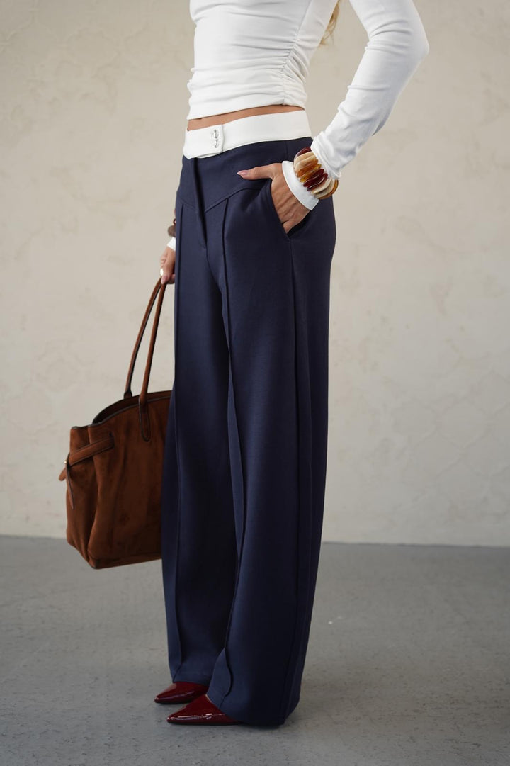 מכנס עם חיתוכים לנשים - דגם מייסון בצבעים שחור וכחול