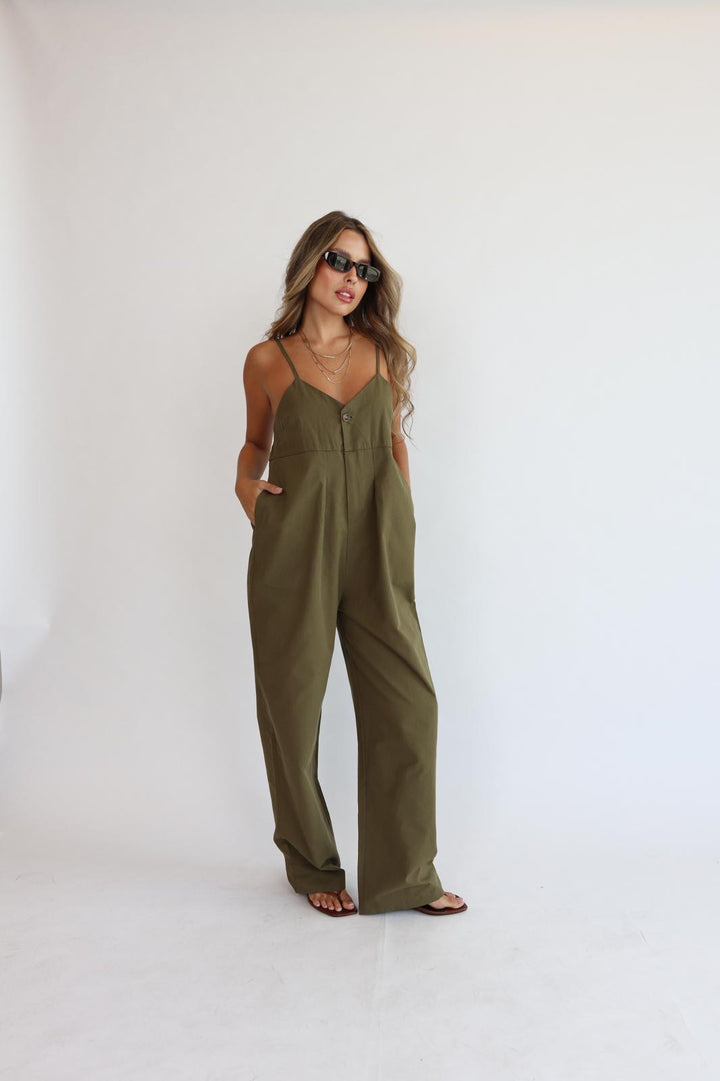 אוברול נשים קצר עם כתפיות – דגם מאיה ב-3 צבעים | RFA Fashion